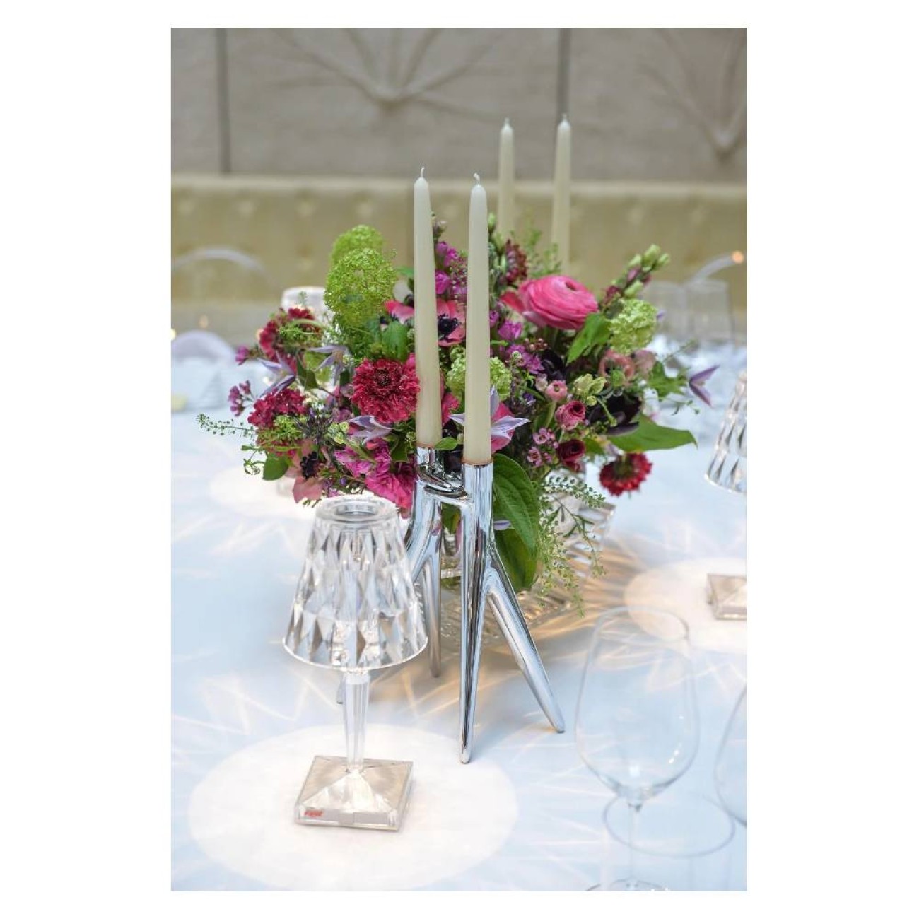 Kartell Κηροπήγιο γκρι 25cm σειρά Abbracciaio Κηροπήγια