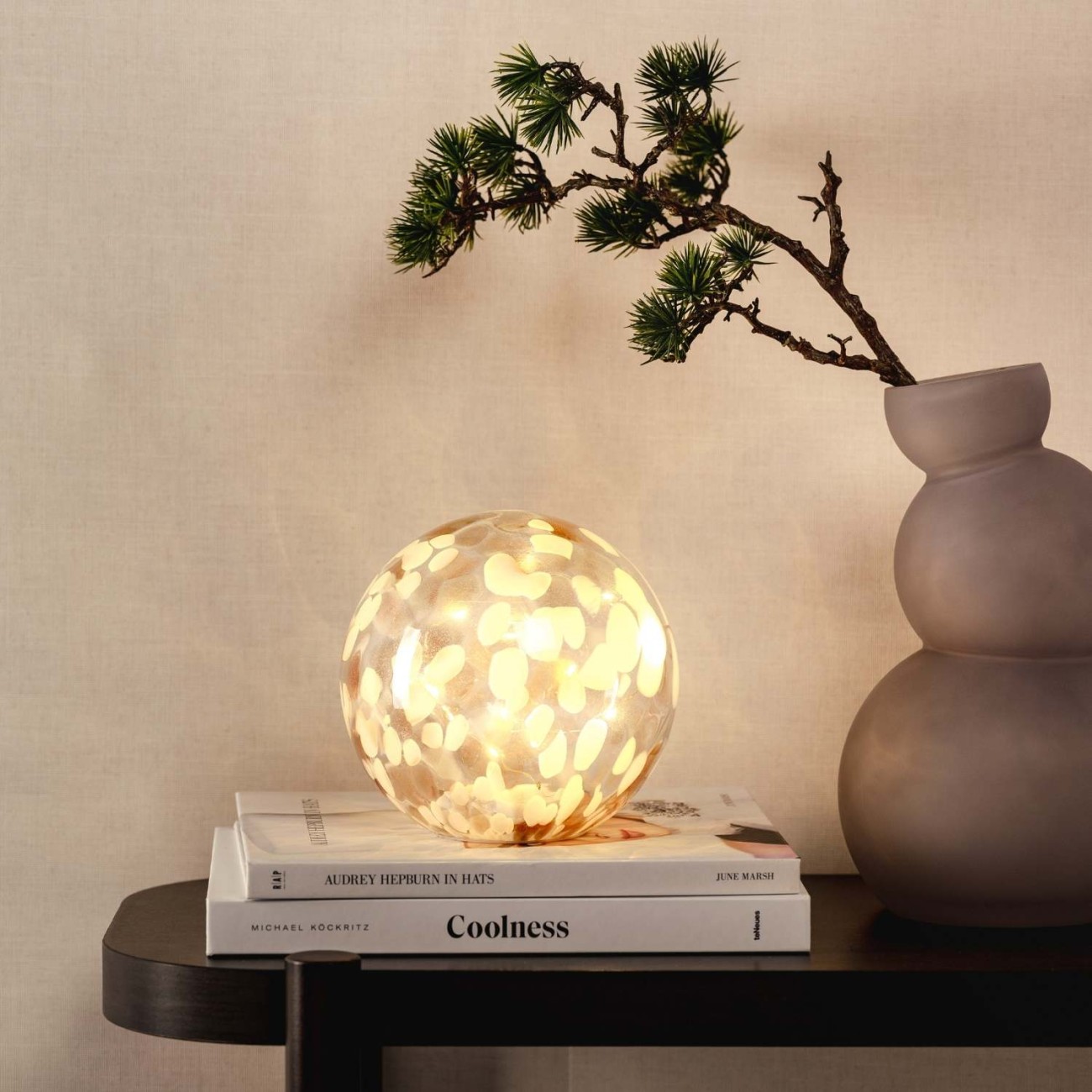 Leonardo Λάμπα Led 17 εκ. Globe white/gold σειρά Silenzio Χριστουγεννιάτικα