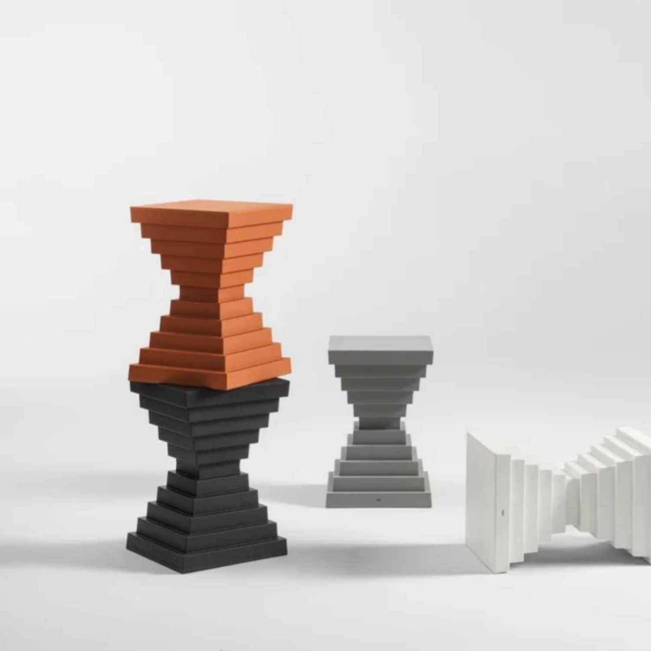 Kartell Σκαμπώ/τραπεζάκι sage green σειρά Ohoh Σκαμπό