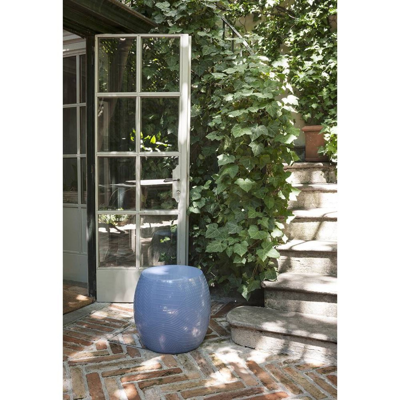 Kartell Σκαμπώ/ τραπεζάκι μπλε σειρά Roy Σκαμπό