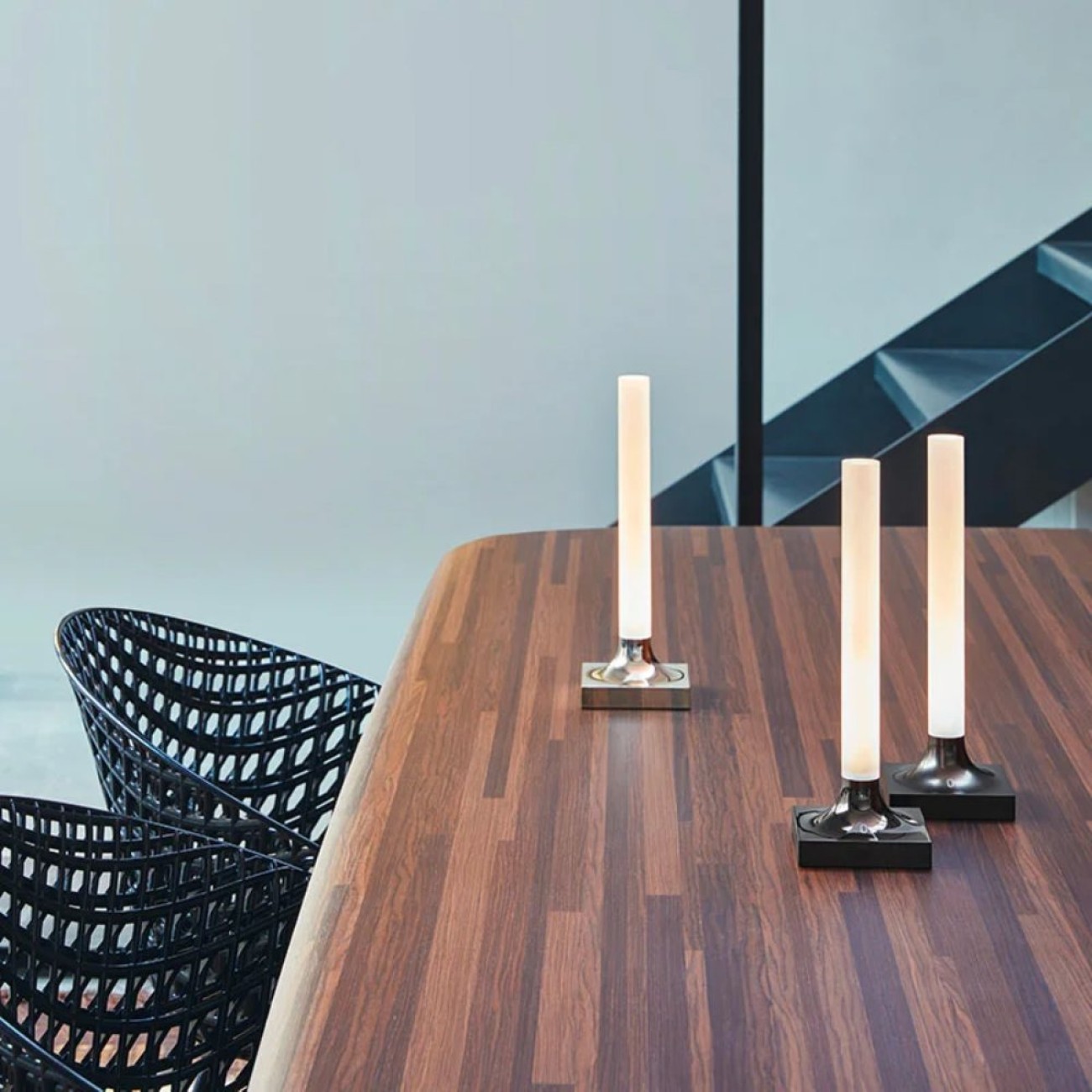Kartell Φωτιστικό επαναφορτιζόμενο 9,7Χ29 εκ. matt titanium σειρά Goodnight Επαναφορτιζόμενα