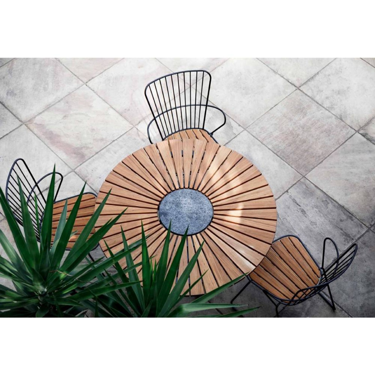 Houe Τραπέζι 150εκ. ξύλο bamboo με πέτρα γρανίτη σειρά Circle Έπιπλα Κήπου