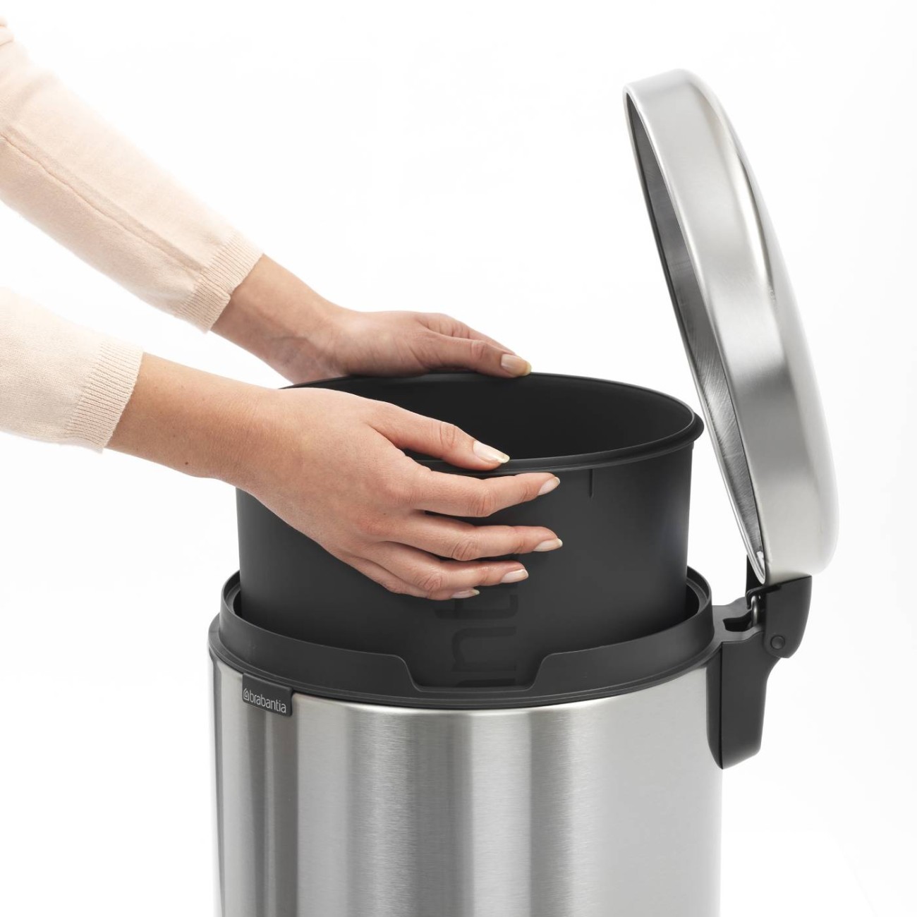 Brabantia Δοχείο απορριμάτων 30 λτ. Matt Steel σειρά New Icon Κάδοι Κουζίνας