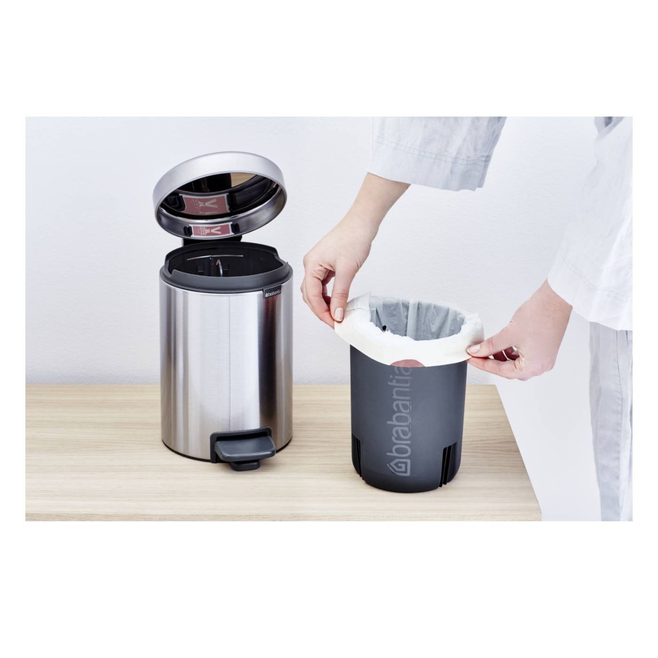 Brabantia Δοχείο απορριμάτων 3lt. Matt Steel FPP σειρά New Icon Κάδοι Απορριμμάτων 