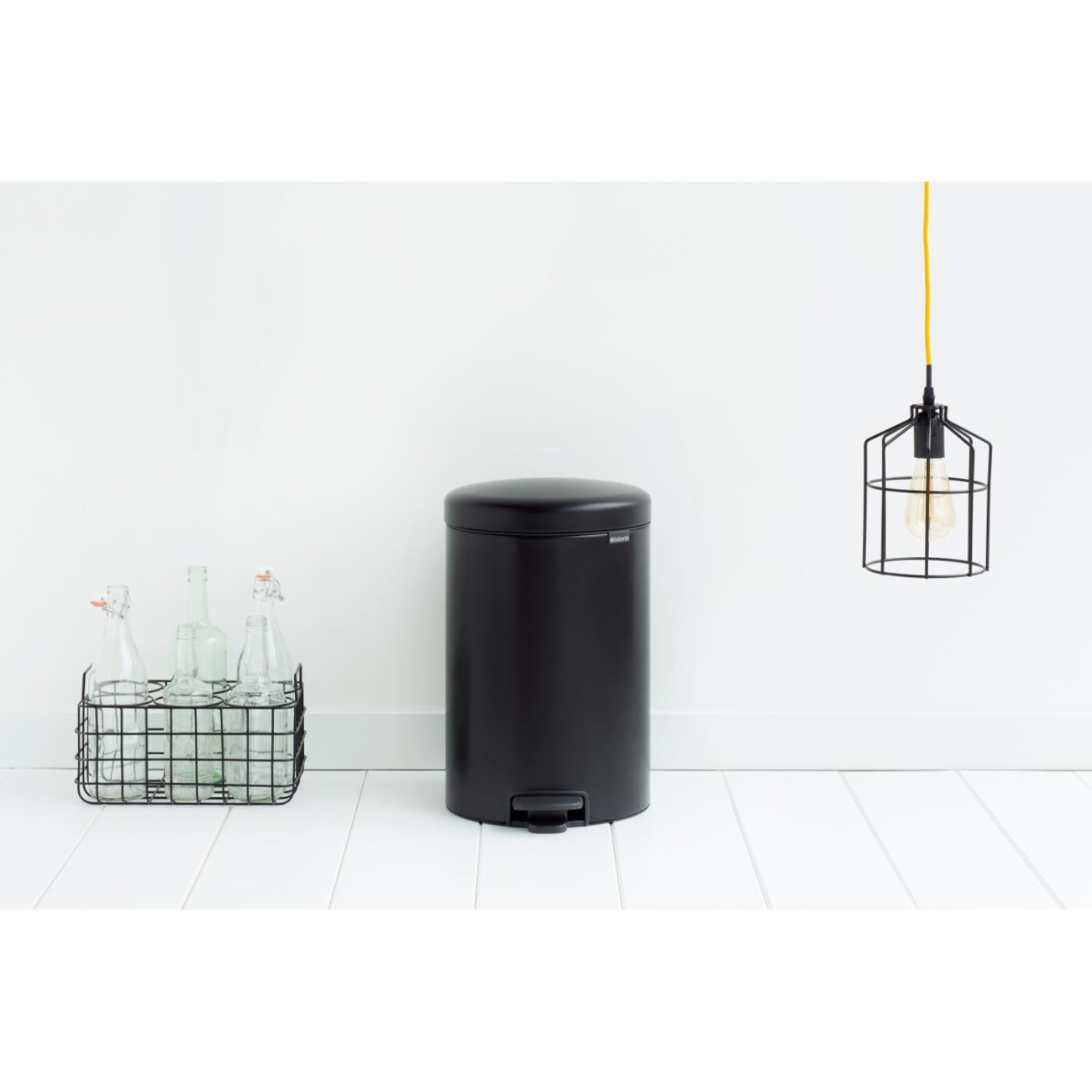 Brabantia Δοχείο απορριμάτων 20 λτ. Matt Black σειρά New Icon Κάδοι Κουζίνας