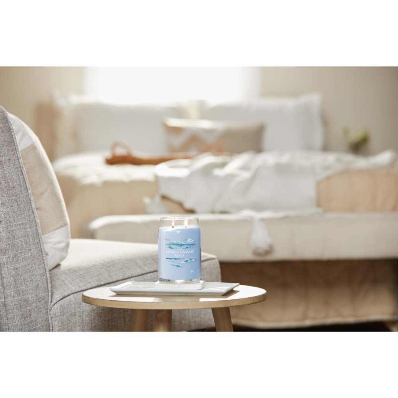 Yankee Candle Αρωματικό Κερί Signature σε Γυάλινο Δοχείο Large σειρά Ocean Air
 Γυάλινα δοχεία Yankee Candle