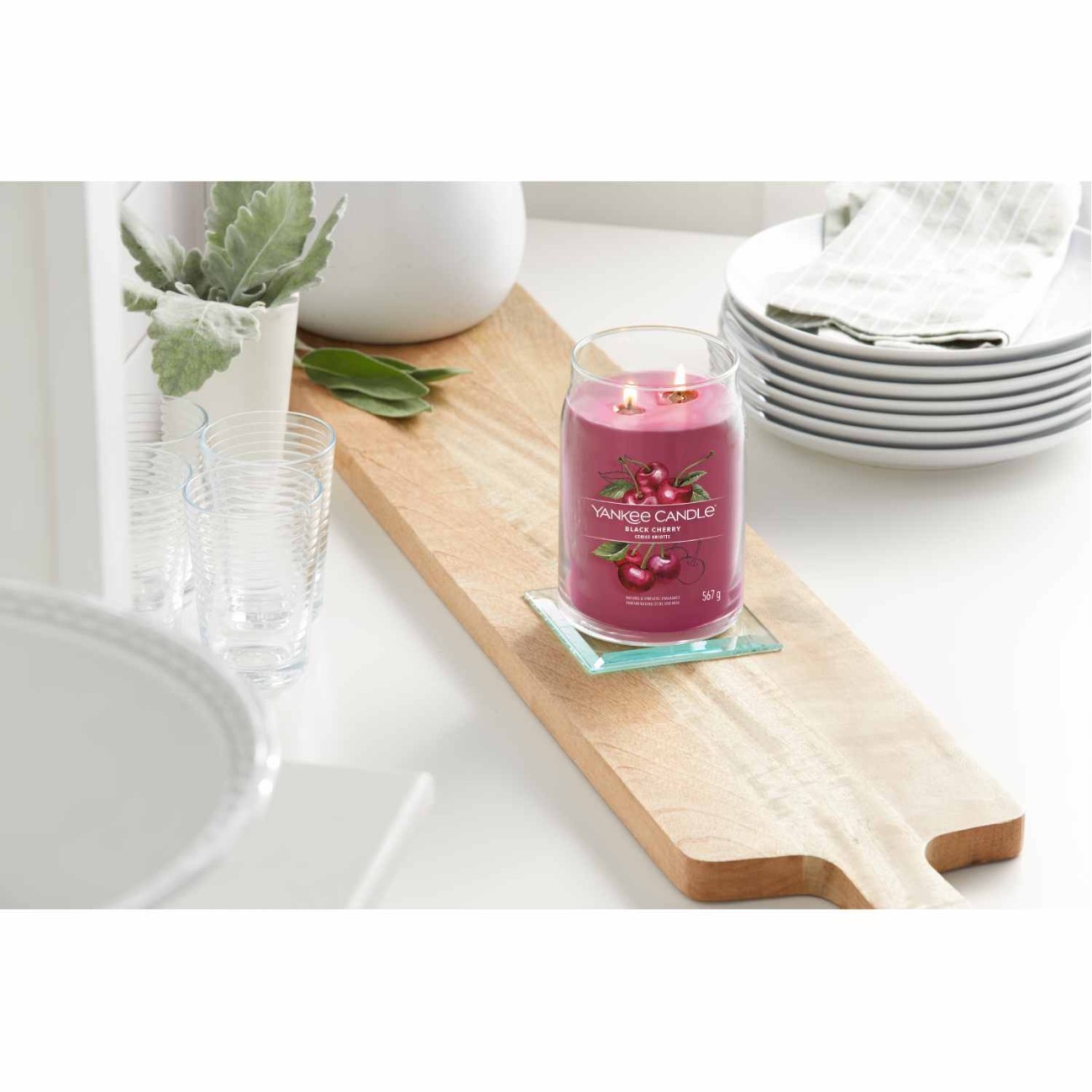 Yankee Candle Αρωματικό Κερί Signature σε Γυάλινο Δοχείο Large σειρά Black Cherry Αρωματικα Κεριά