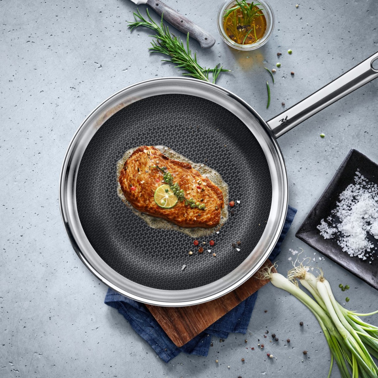 WMF Τηγάνι 28 εκ. βαθύ σειρά Profi Resist Τηγάνια/Wok