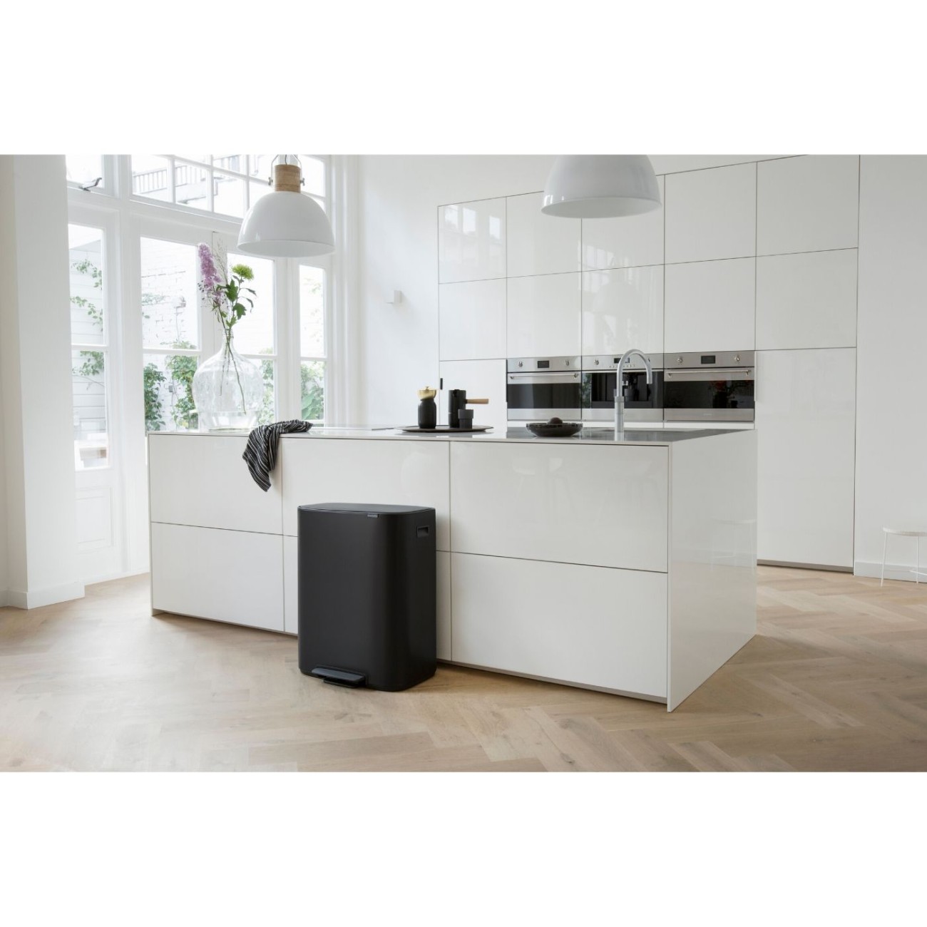 Brabantia Δοχείο απορριμμάτων Pedal Bin 2x30L Matt Black σειρά BO Κάδοι Κουζίνας