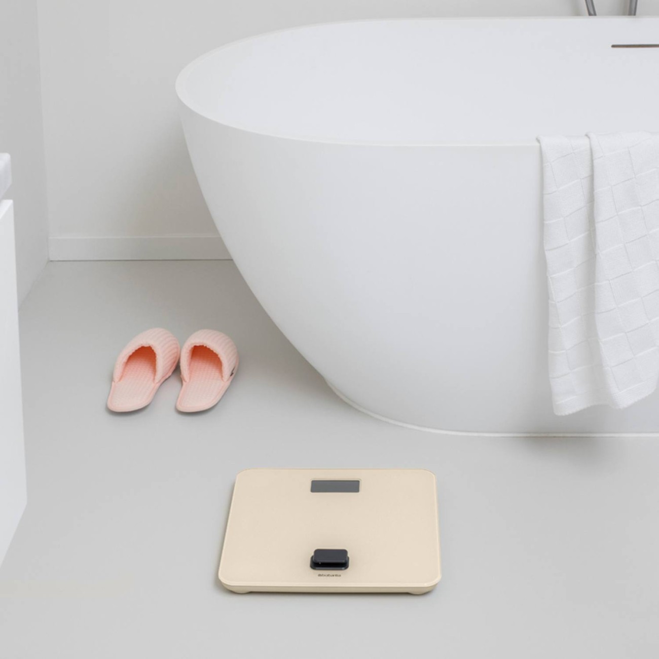 Brabantia Ζυγαριά μπάνιου Soft Beige Battery Free σειρά Renew Ζυγαριές Μπάνιου