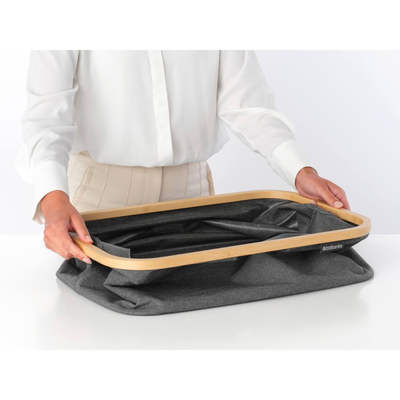 Brabantia Καλάθι απλύτων 40 λτ. αναδιπλούμενο Pepper Black Laundry