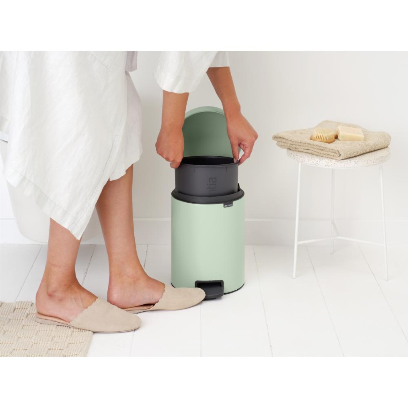 Brabantia Δοχείο απορριμμάτων 5 λτ. Jade Green σειρά New Icon Κάδοι Απορριμμάτων 