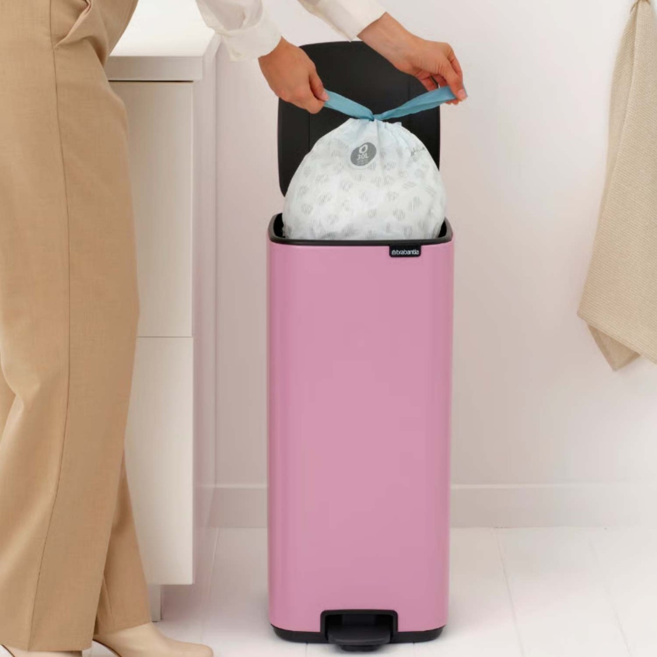Brabantia Δοχειο Απορριμάτων 30Lt Lilac Pink σειρά Bo Κάδοι Κουζίνας