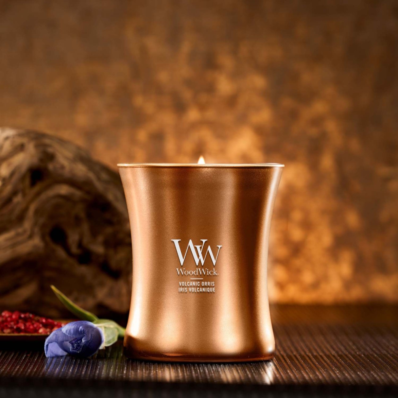 WoodWick Αρωματικό Κερί σε Γυάλινο Δοχείο σειρά Precious Metal Volcanic Orris Αρωματικα Κεριά