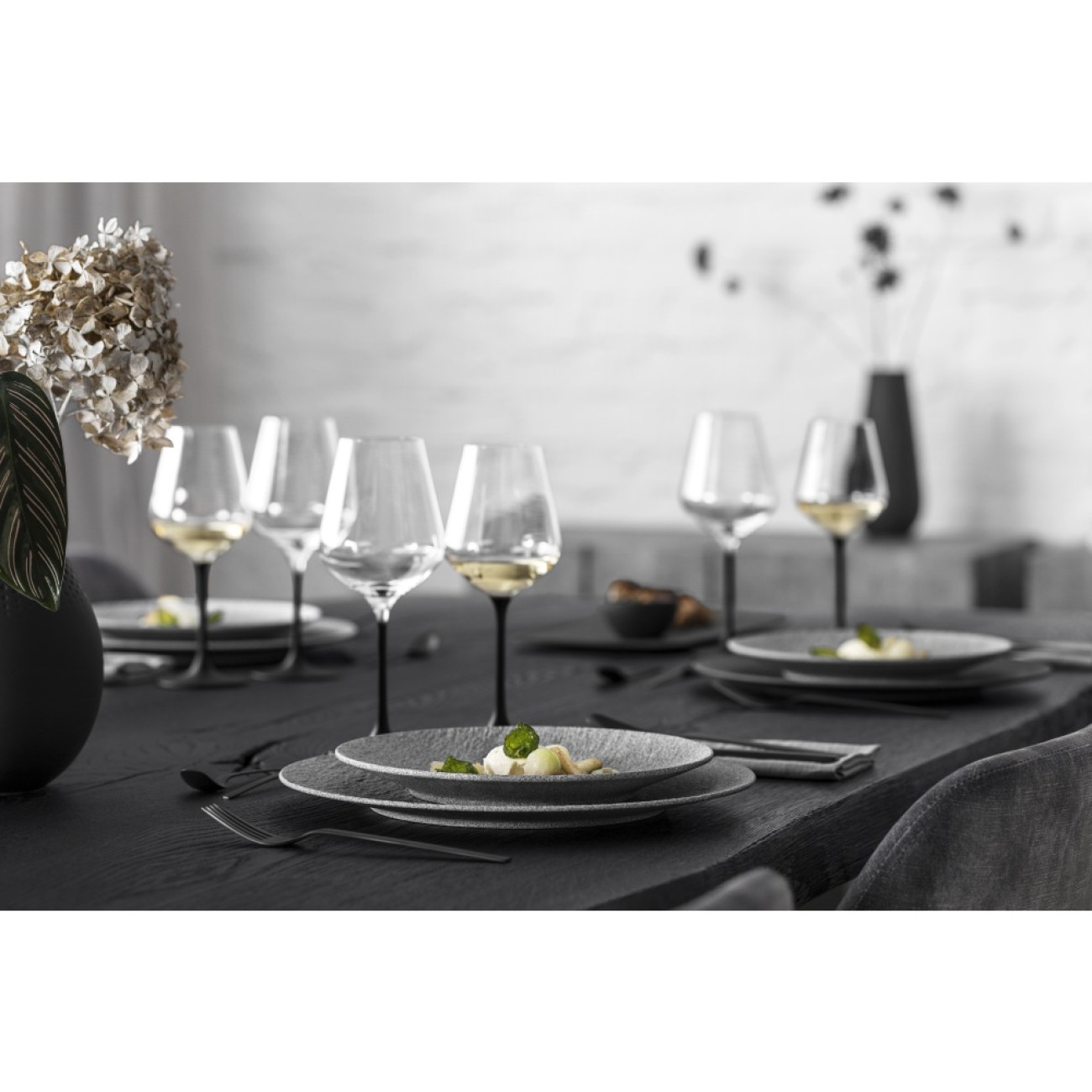 Villeroy & Boch Σετ 4 τεμ. ποτήρι κόκκινου κρασιού 0,47 λτ., μαύρο πόδι σειρά Manufacture Rock Ποτήρια Κρασιού