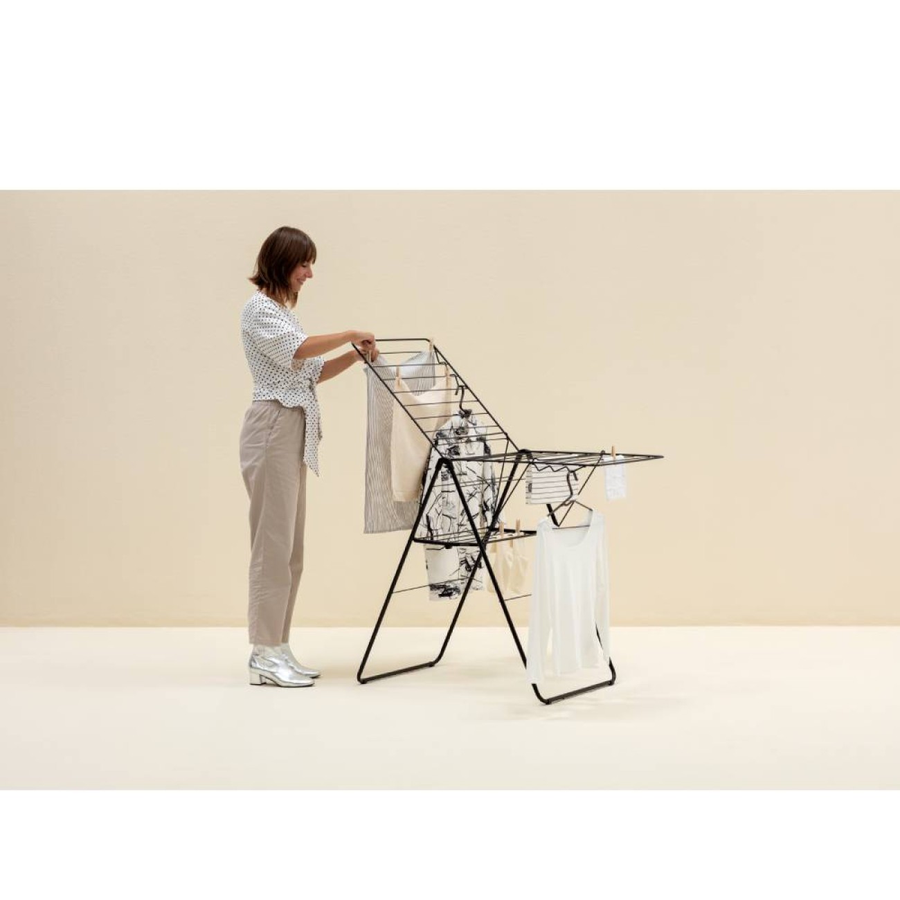 Brabantia Απλώστρα 20μ. Matt Black σειρά HangOn
 Σιδερώστρες/Απλώστρες