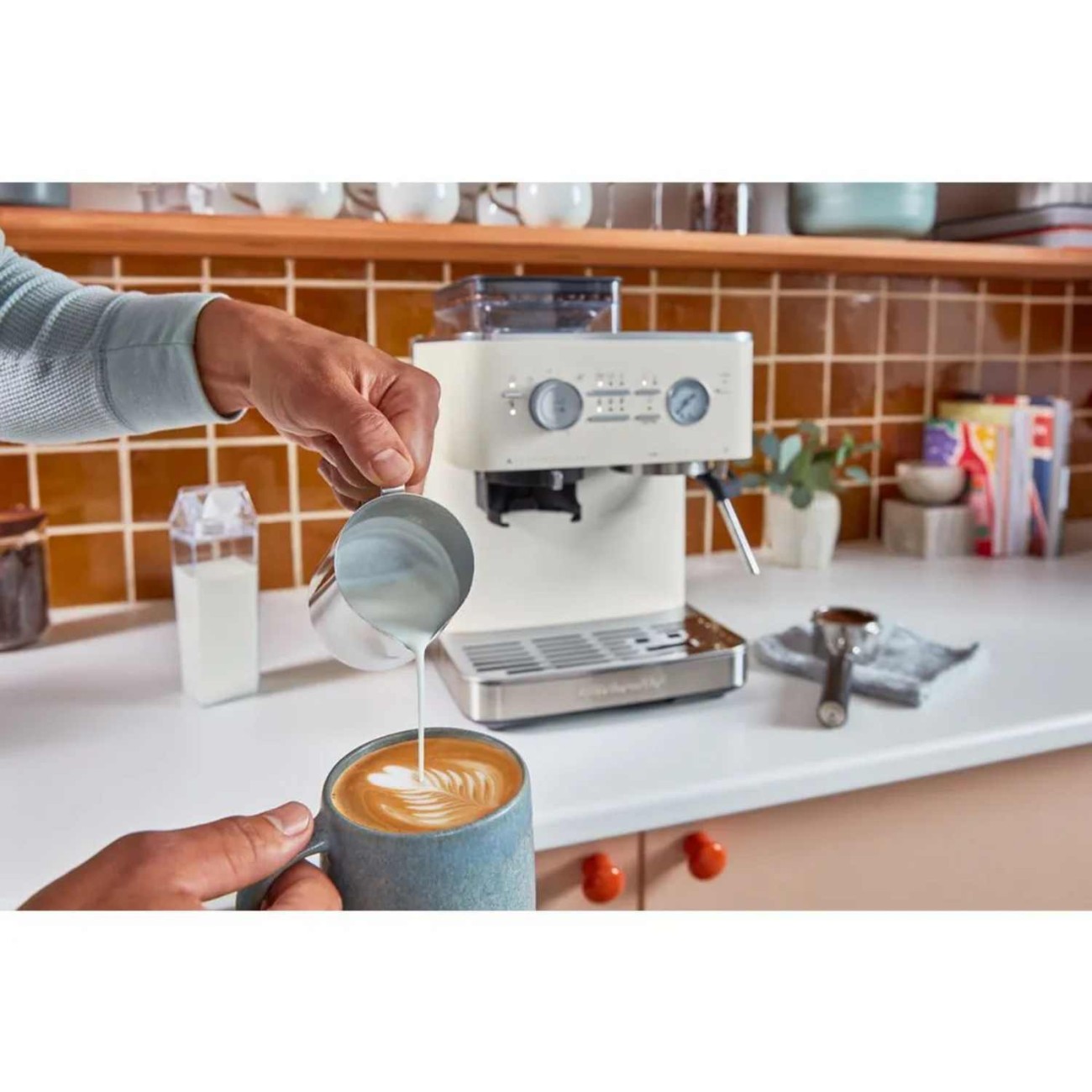 KitchenAid Μηχανή εσπρέσσο με μύλο άλεσης ημιαυτόματη Porcelain White Αυτόματες Καφετιέρες