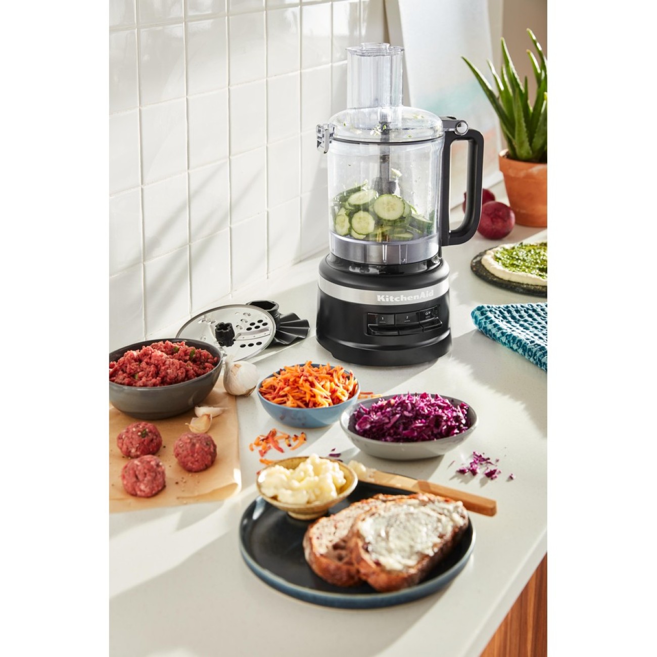 KitchenAid Κουζινομηχανή 2,10 λτ./9 φλυτζ. μαύρη ματ
 Κουζινομηχανές