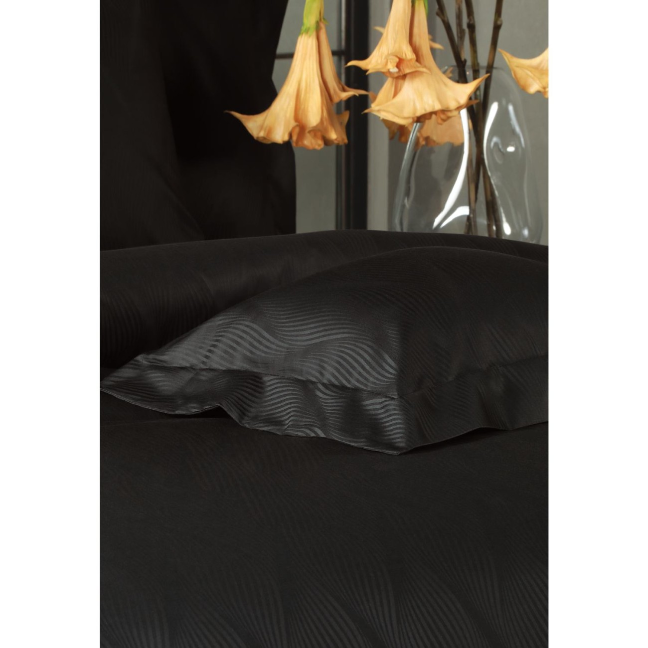 Valeron Σετ σεντόνια 240x260εκ/270x290εκ. & 2 μαξιλαροθήκες μαύρο σειρά Nocturnal Σεντόνια