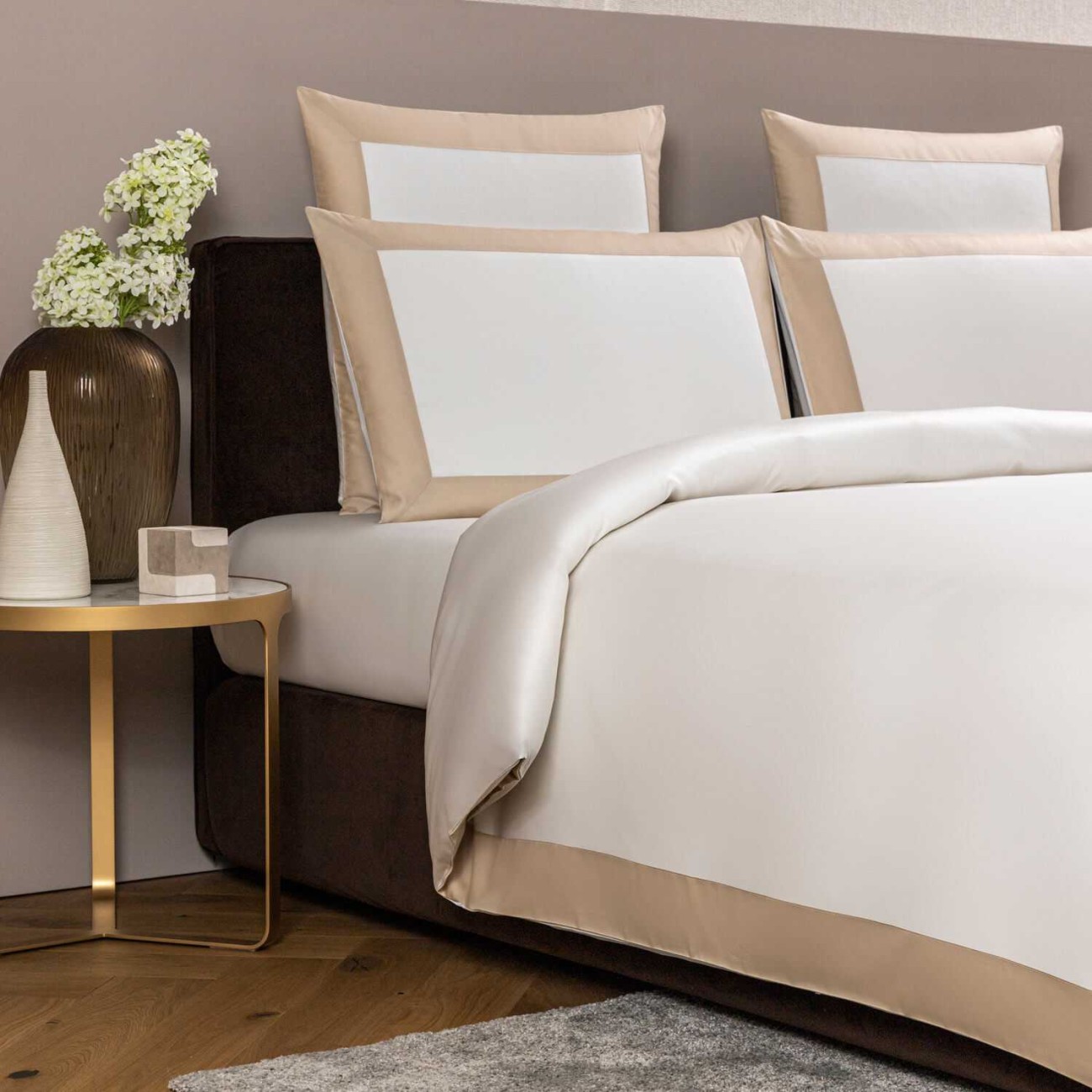 Frette Παπλωματοθήκη 240Χ220εκ. milk/μπεζ ρίγα, 100% βαμβακοσατέν σειρά Bold Παπλωματοθήκες