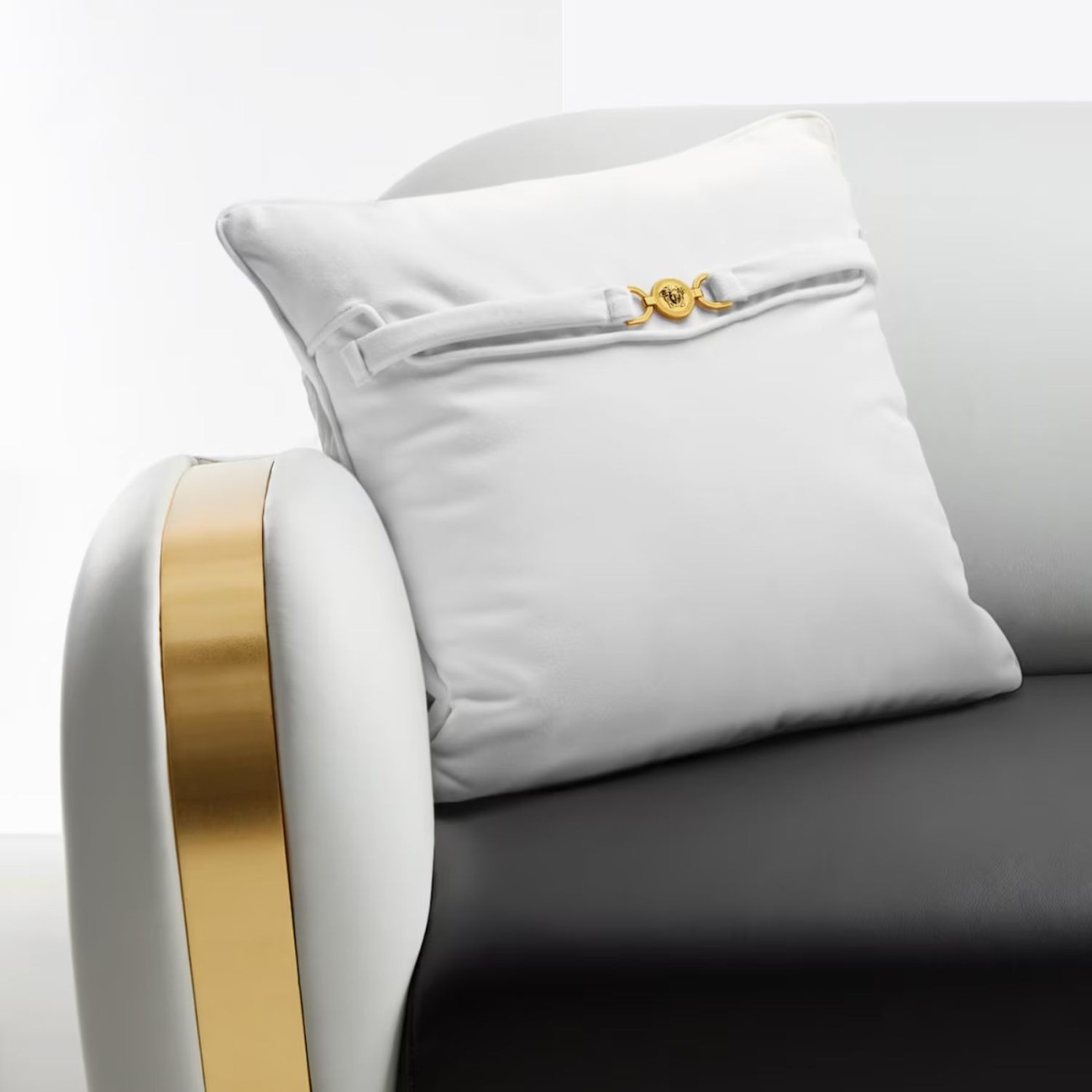 Versace Μαξιλάρι διακοσμητικό 45x45cm λευκό σειρά Medusa 95 Μαξιλάρια/Throws
