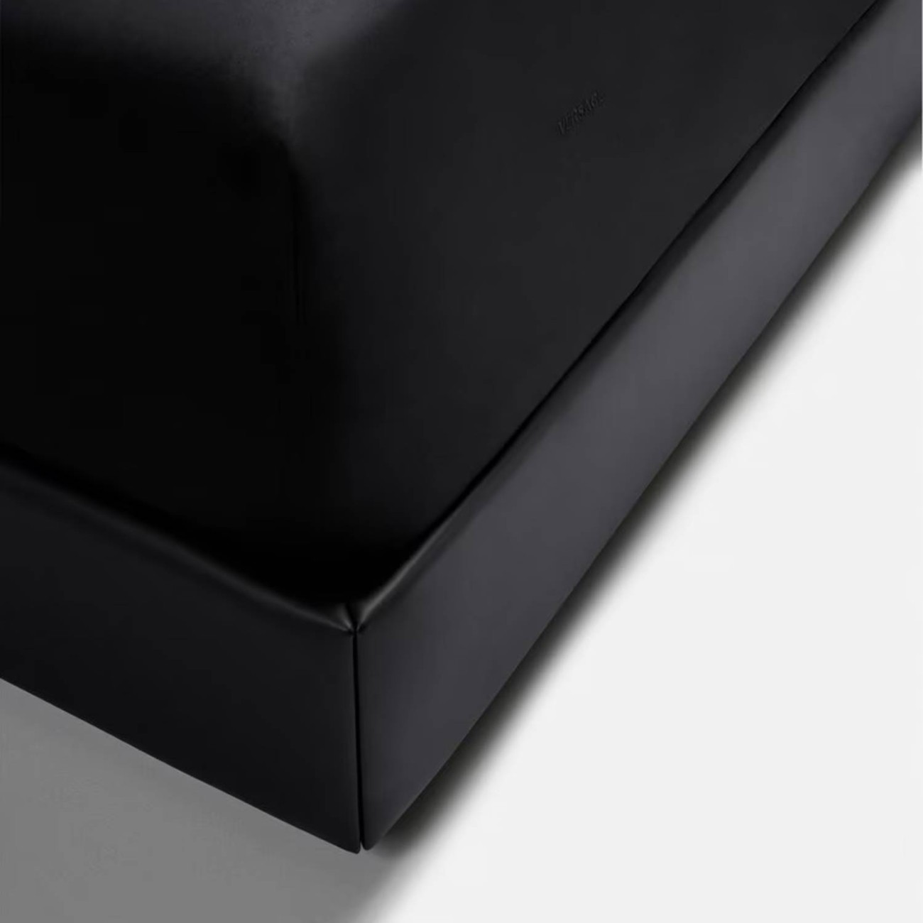 Versace Σετ σεντόνια 280x290cm/200x205cm & 2 μαξ/κες 53x94cm μαύρο/χρυσό σειρά I Heart Baroque Σεντόνια