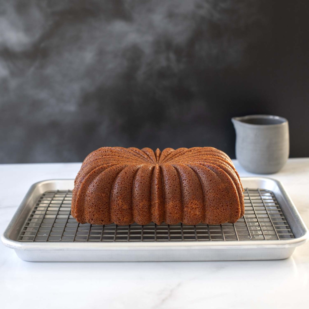 Nordic Ware Φόρμα για κέικ κλασσικό σε μακρόστενο σχήμα 25,5x15,5x8εκ. σειρά Premier Gold Φόρμες Κέικ