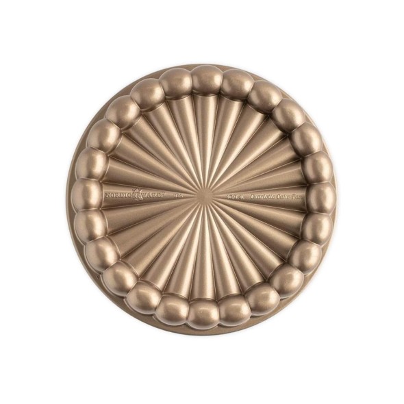 Nordic Ware Φόρμα για κέικ στρογγυλό Charlotte 22,5x6εκ. σειρά Toffee Nordic Ware Φόρμα για κέικ στρογγυλό Charlotte 22,5x6εκ. σειρά Toffee