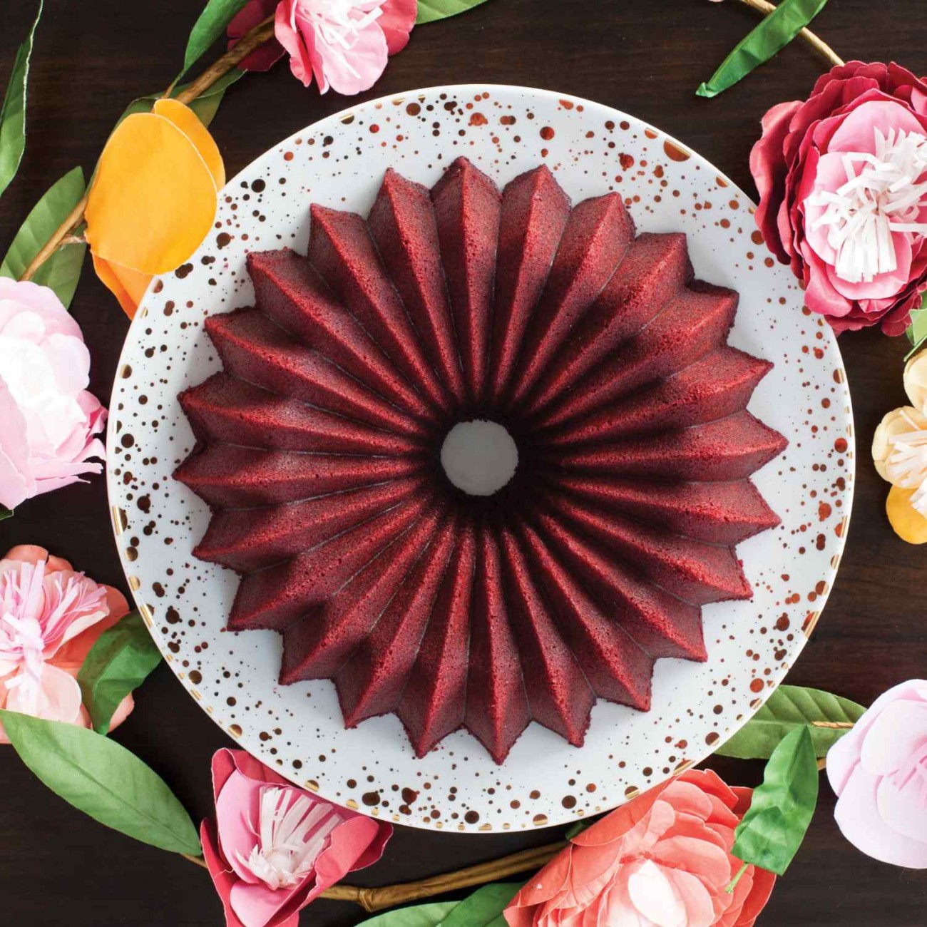 Nordic Ware Φόρμα για κέικ με τρύπα Brilliance 26x10εκ. σειρά Premier Gold Φόρμες Κέικ