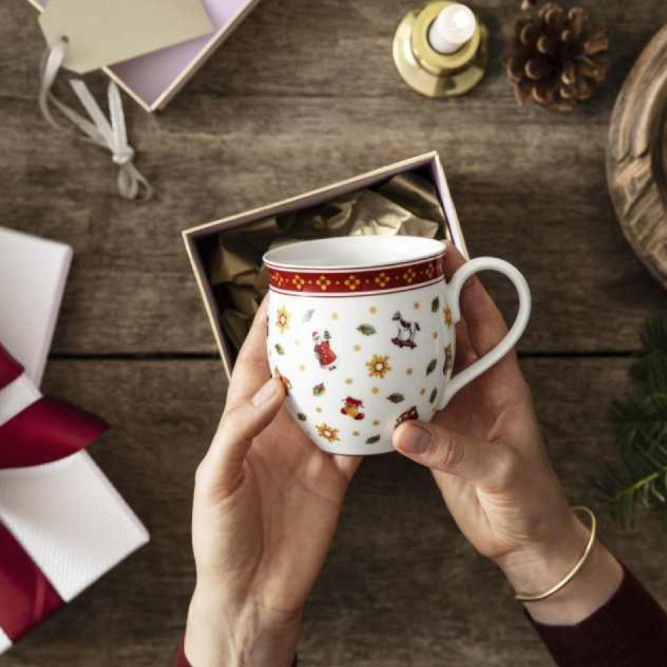 Villeroy & Boch Κούπα 0,44 λτ.  Anniversary Edition σειρά Toy's Delight
 Χριστουγεννιάτικα