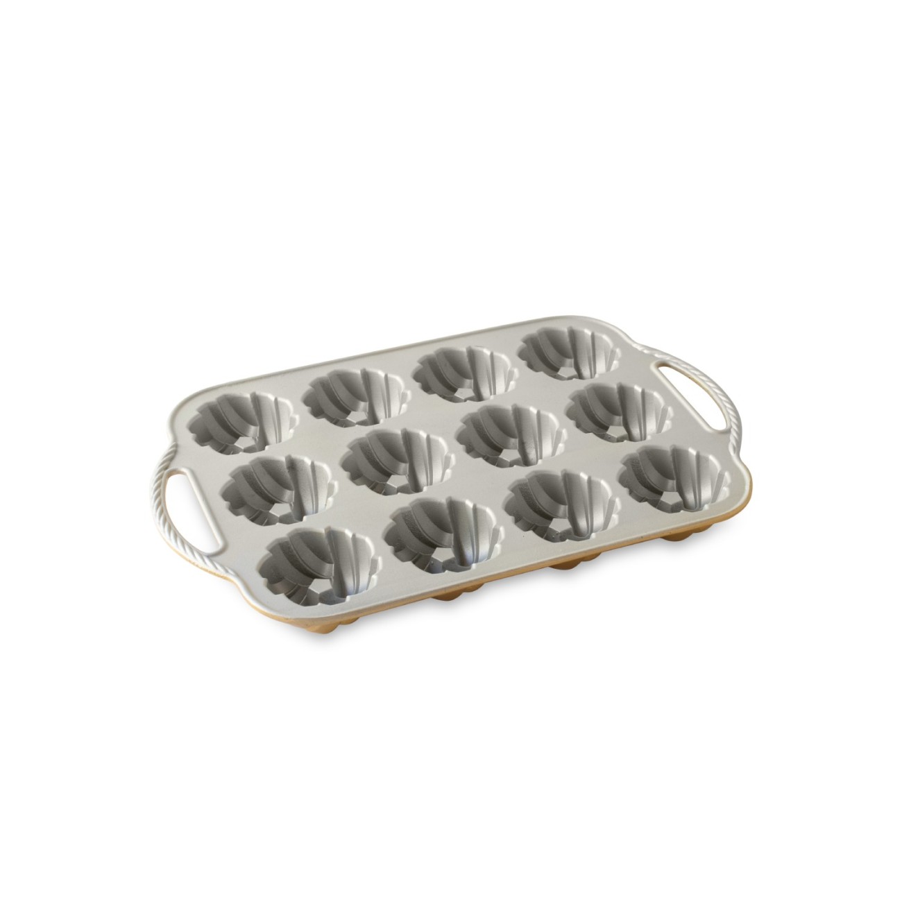 Nordic Ware Φόρμα για 12 μικρά κέικ με τρύπα σε πλεκτό σχήμα 38x25x4εκ. σειρά Premier Gold Φόρμες Κέικ