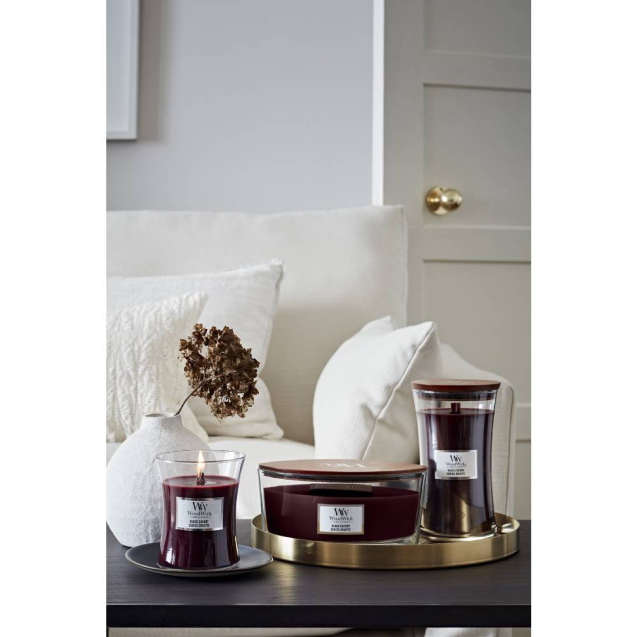 WoodWick Αρωματικό Κερί σε Γυάλινο Δοχείο Small σειρά Black Cherry
 Γυάλινα δοχεία Woodwick