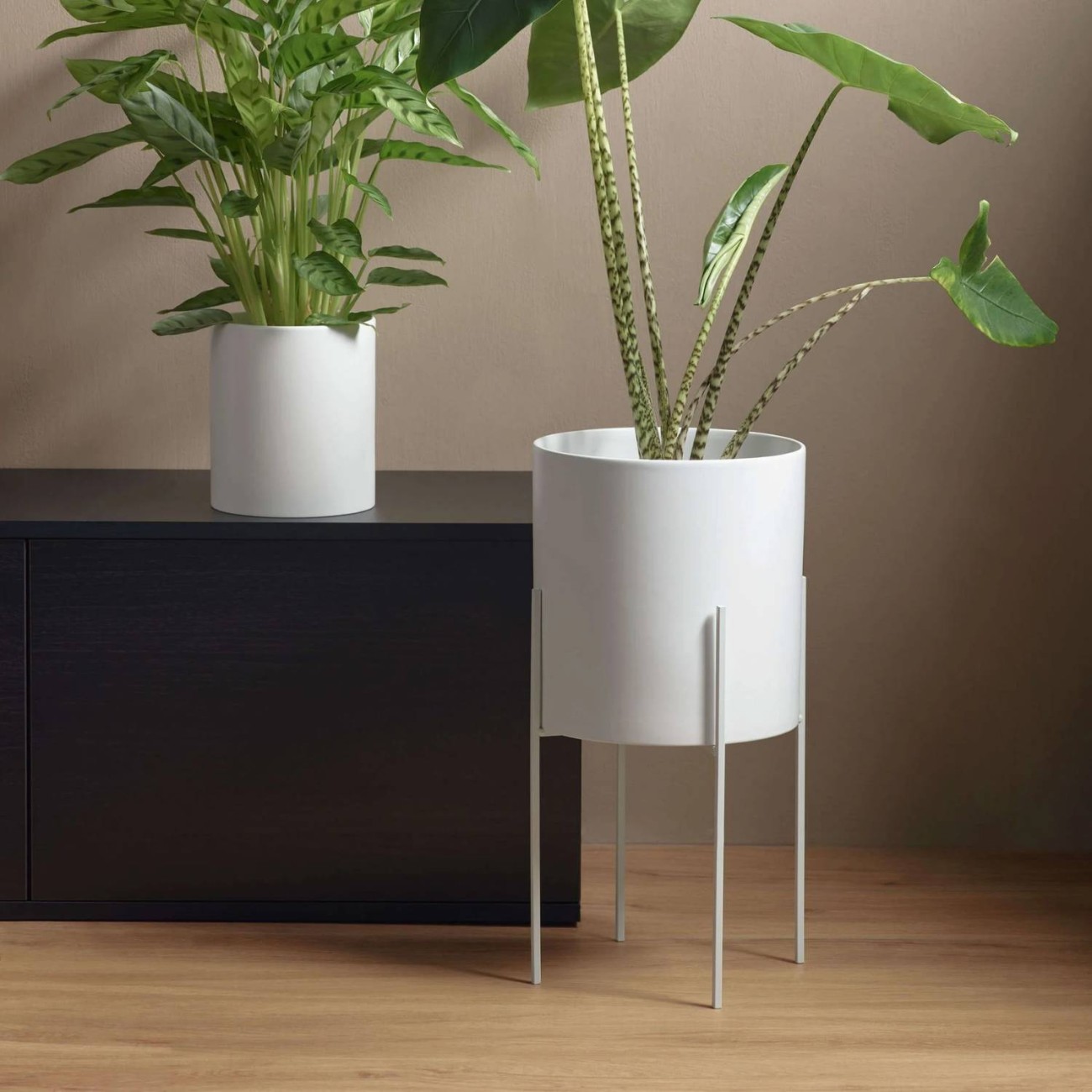 Asa Selection Βάση για κασπώ 17,6x17,6x32εκ λευκή σειρά Haruko Τεχνητά άνθη
