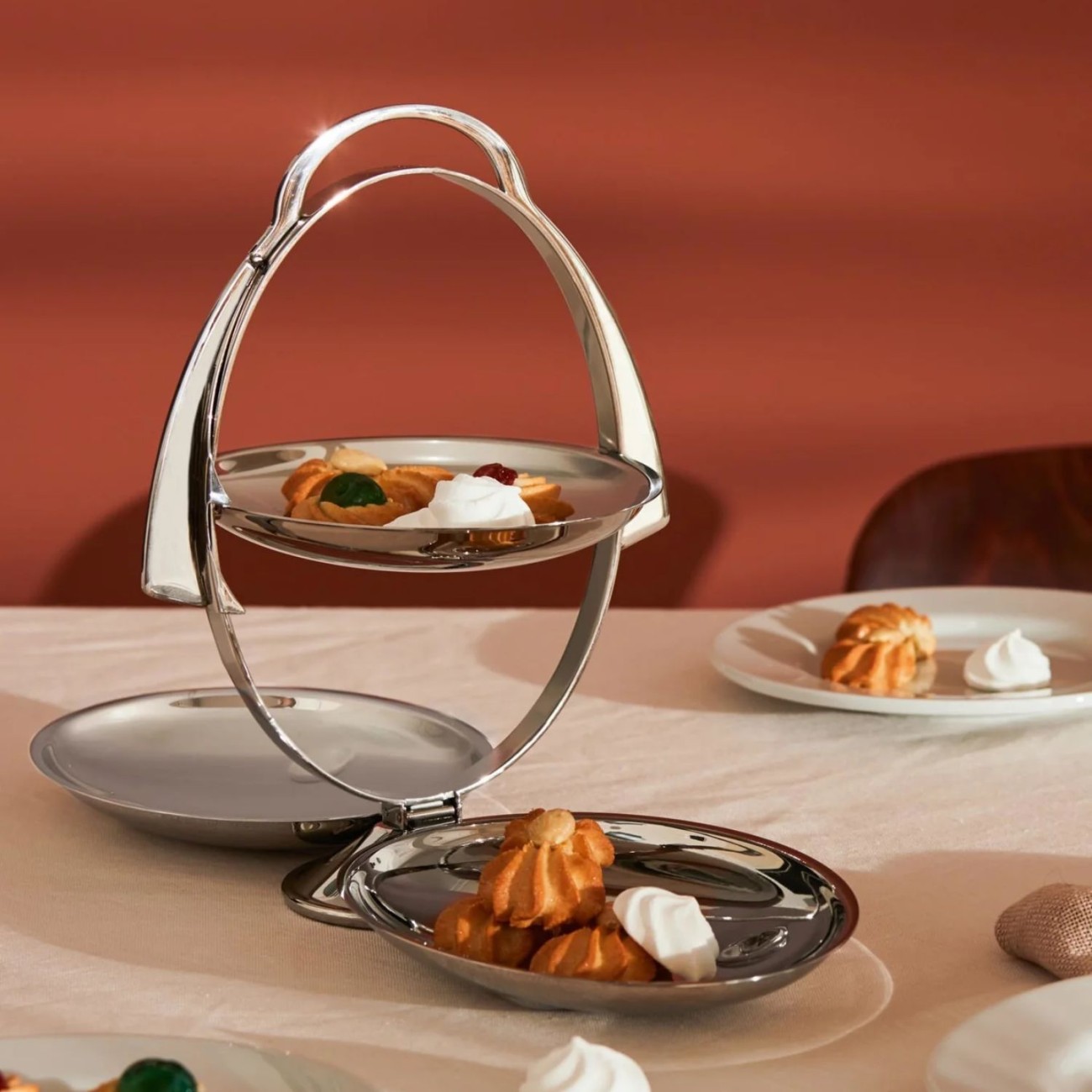 Alessi Πιατέλλα 44x20x27εκ. σειρά Anna Gong Δίσκοι/Πιατέλες Σερβιρίσματος