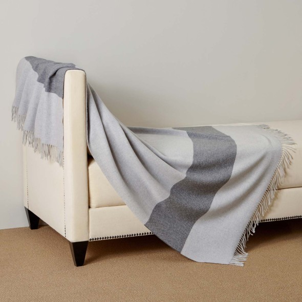 Frette Ριχτάρι διακοσμητικό 130x190εκ light grey σειρά Balze Frette Ριχτάρι διακοσμητικό 130x190εκ light grey σειρά Balze