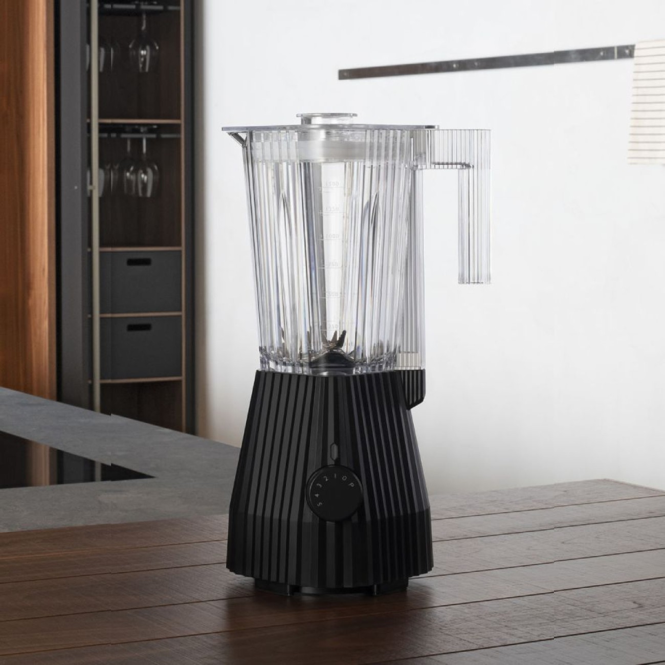 Alessi Μπλέντερ 1,5lt. μαύρο σειρά Plisse  Μπλέντερ